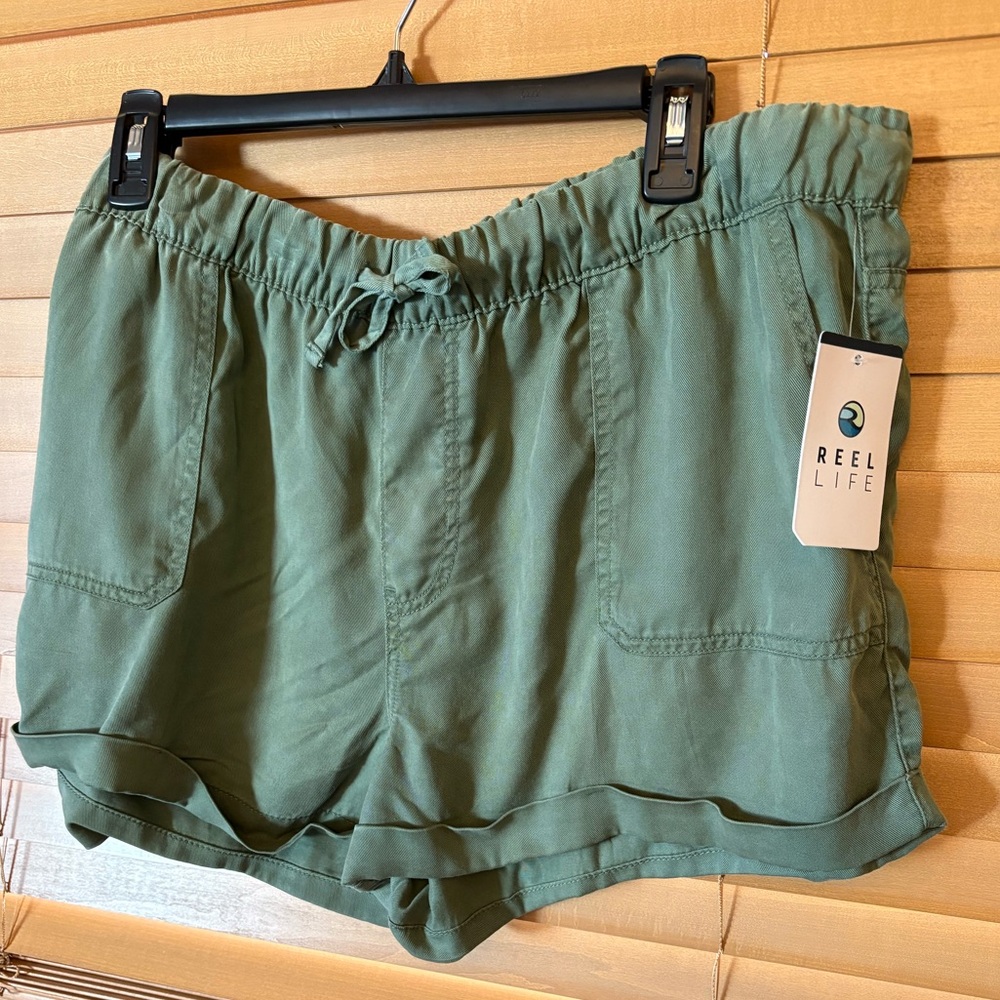 REEL LIFE NWT Green Shorts with Relaxed Fit/4 pockets Size 2XLarge - Picture 8 of 8